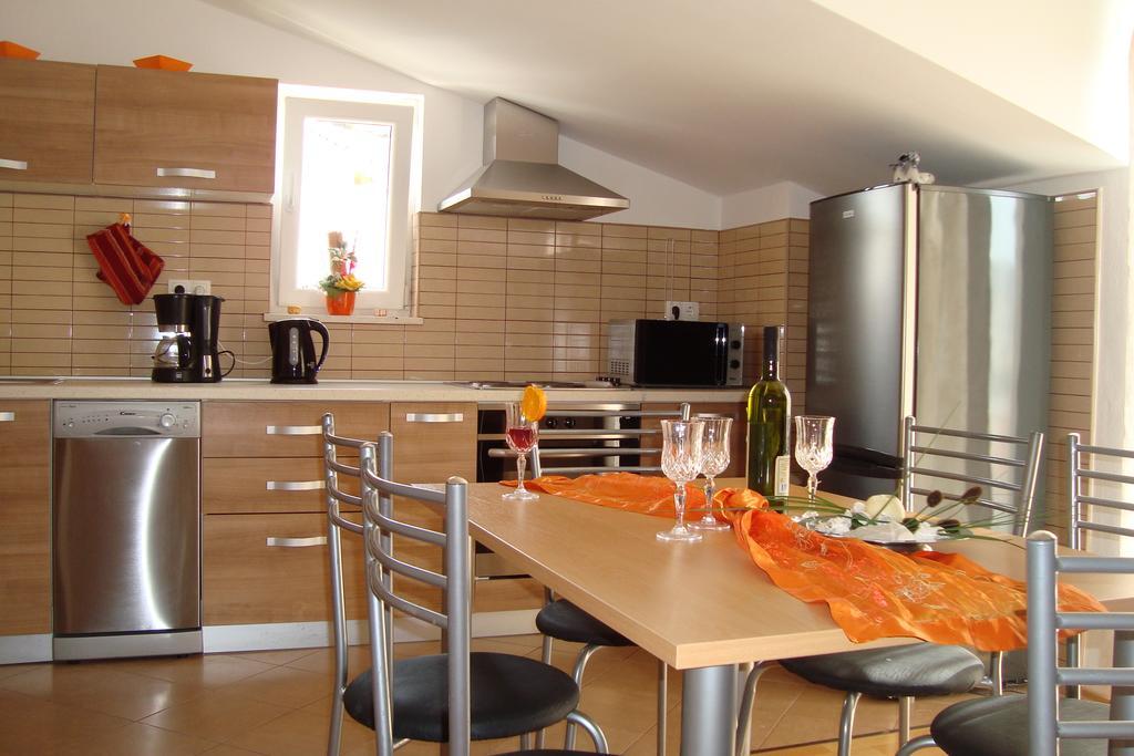Apartments Bulicic Trogir Quarto foto