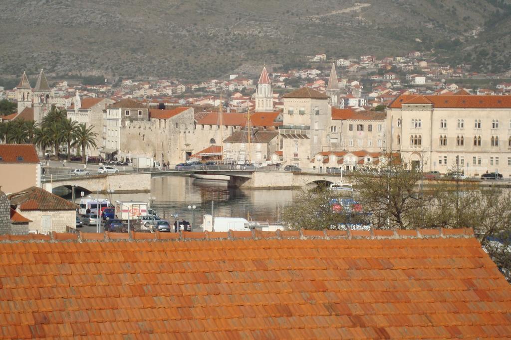 Apartments Bulicic Trogir Quarto foto