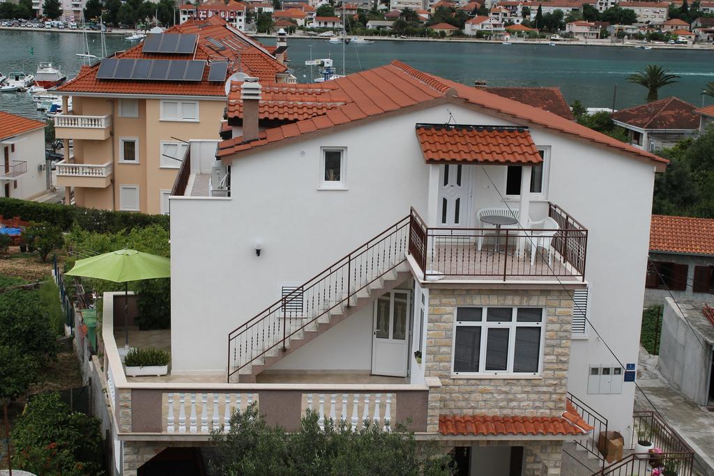 Apartments Bulicic Trogir Quarto foto