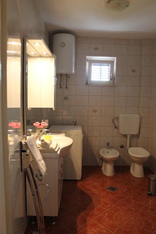 Apartments Bulicic Trogir Quarto foto